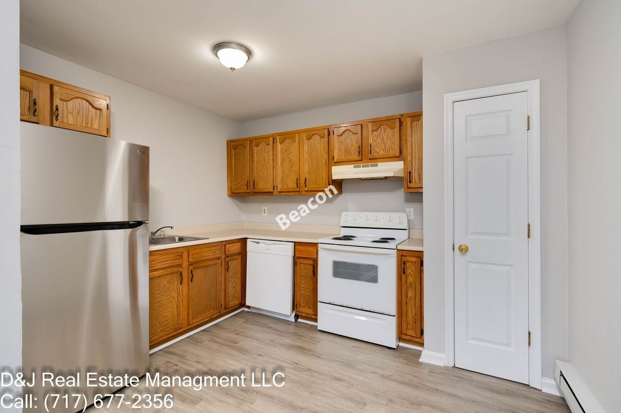 1 Hatteras Ct - Photo 2 of 18