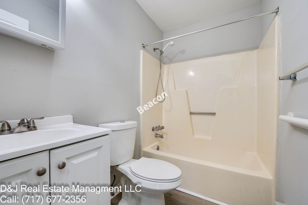 1 Hatteras Ct - Photo 5 of 18