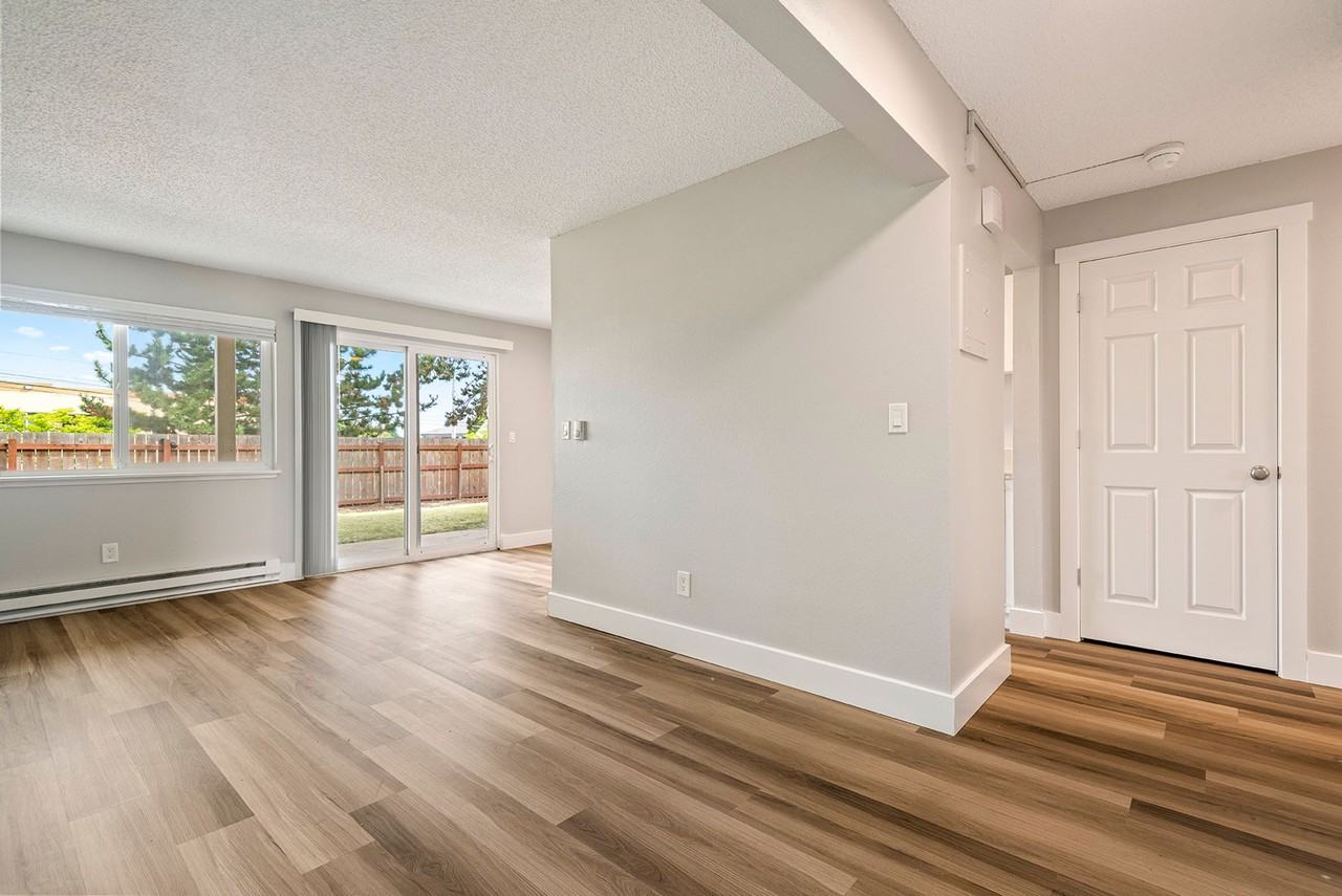 LOW RENTS | Unionaire Apartments | NEW MANAGER! - Photo 3 of 17