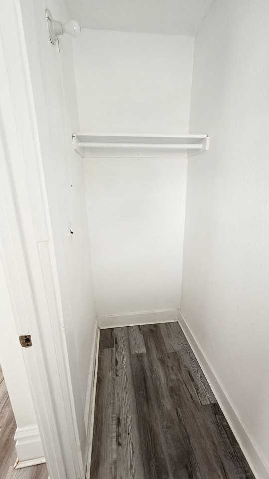 BG - 1076 21st St - Photo 7 of 11