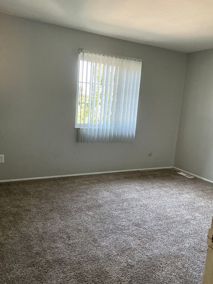 8507-B TALLY HO DRIVE - Photo 3 of 11