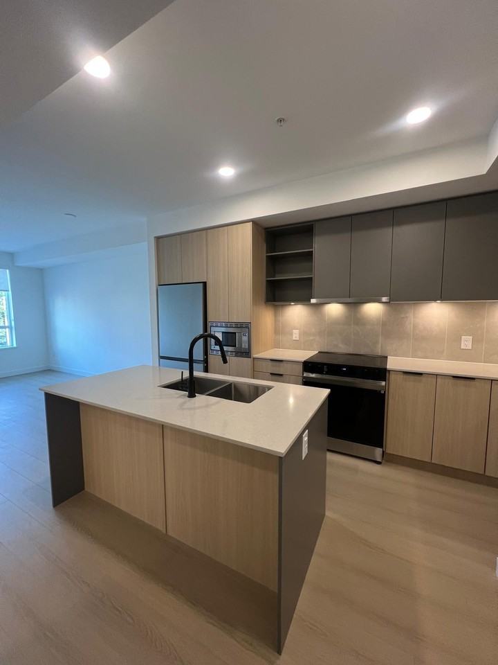 13439 0314-13439 94a Avenue #0314 - Photo 2 of 12