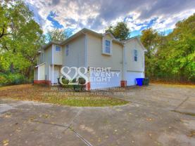 2920 2920 Oak Tree Ave - 2922 Oak Tree Ave. - Photo 1 of 1