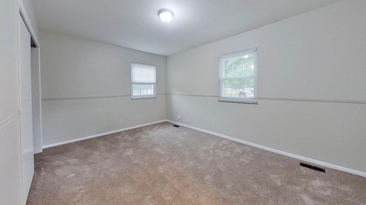 Charming Indianapolis home close to Fort Harrison State Park and trails - Photo 7 of 21