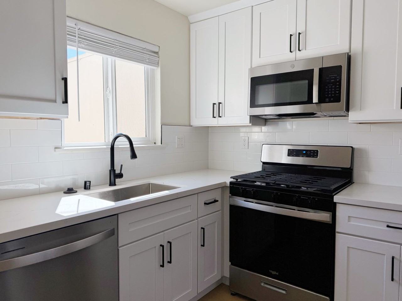 Park Circle E-8 LLC - Photo 4 of 17