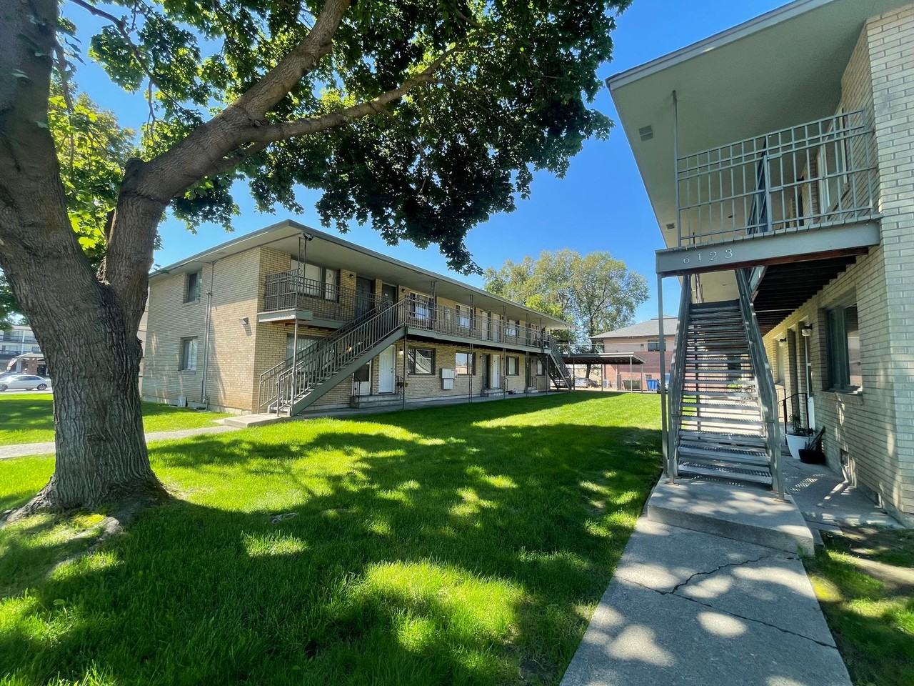 Colton 20 Apartments - Photo 2 of 8