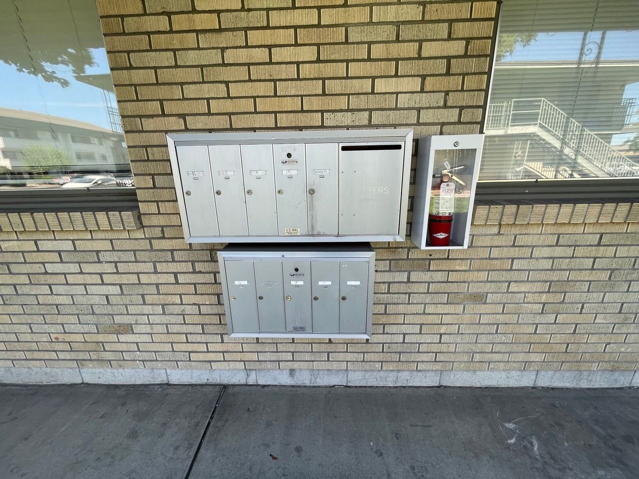 Colton 20 Apartments - Photo 6 of 8