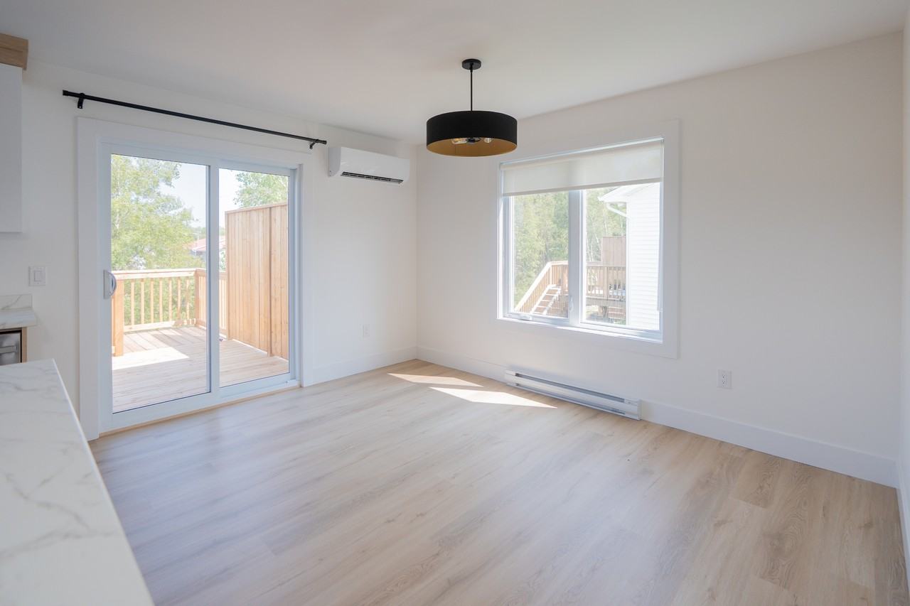102 Rue Simone Gallant - Photo 2 of 22