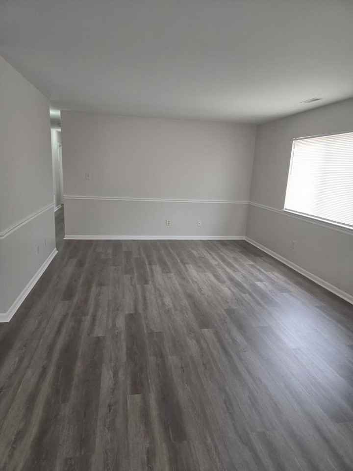1435 Granada Ct - Photo 2 of 14