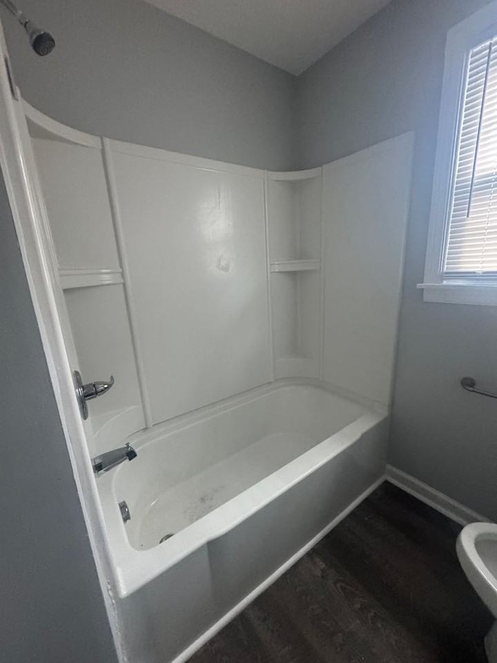 127 Meridian Ave - Photo 5 of 8