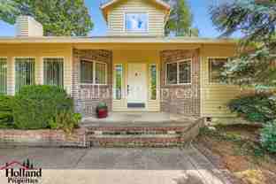 1655 Se Brookwood Ave - Photo 1 of 1