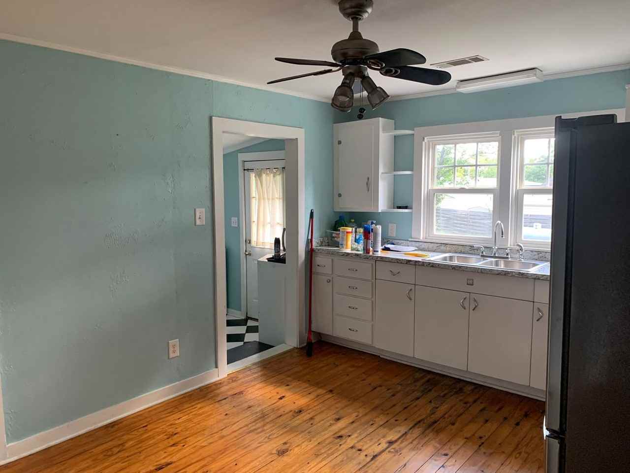 120 Martin St - Photo 6 of 20