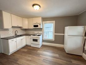 8420 Se 8th Ave - Photo 1 of 1