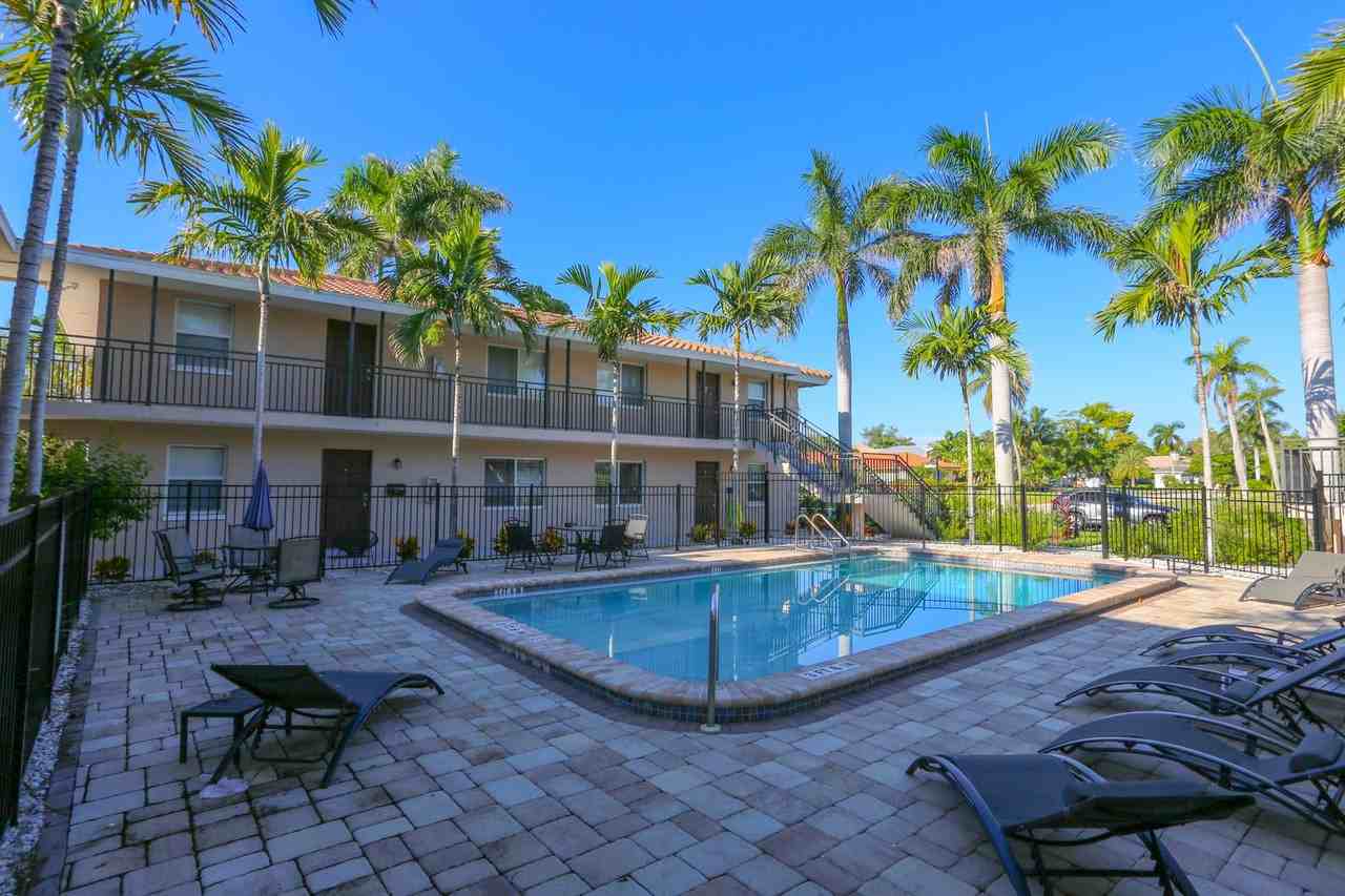 2102 Alamanda Dr #104 - Photo 3 of 20