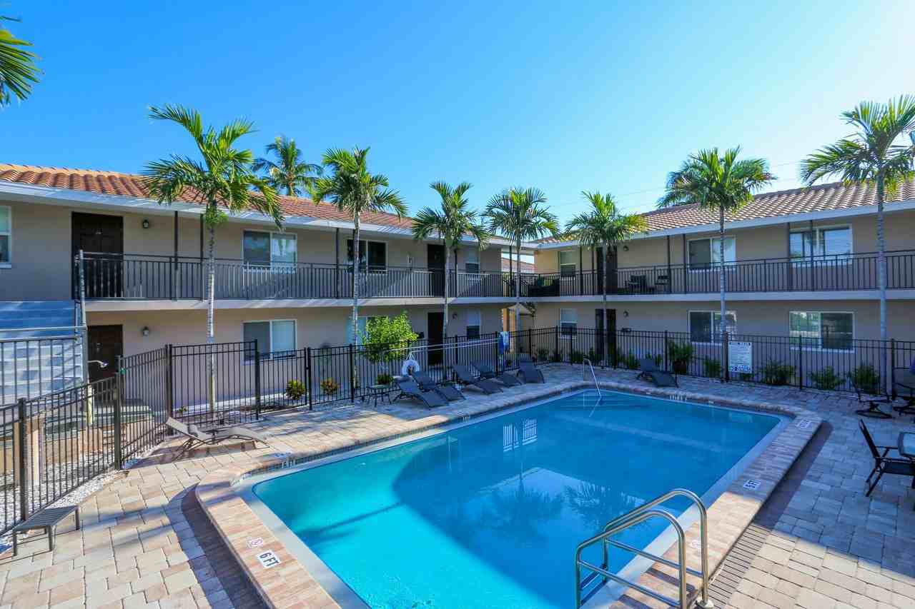 2102 Alamanda Dr #104 - Photo 6 of 20