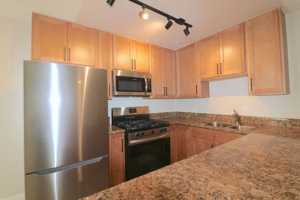 featured image of 4333 Winona Ave