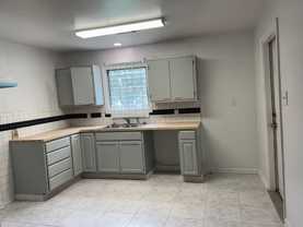 5726 Lakefield Dr - Photo 1 of 1