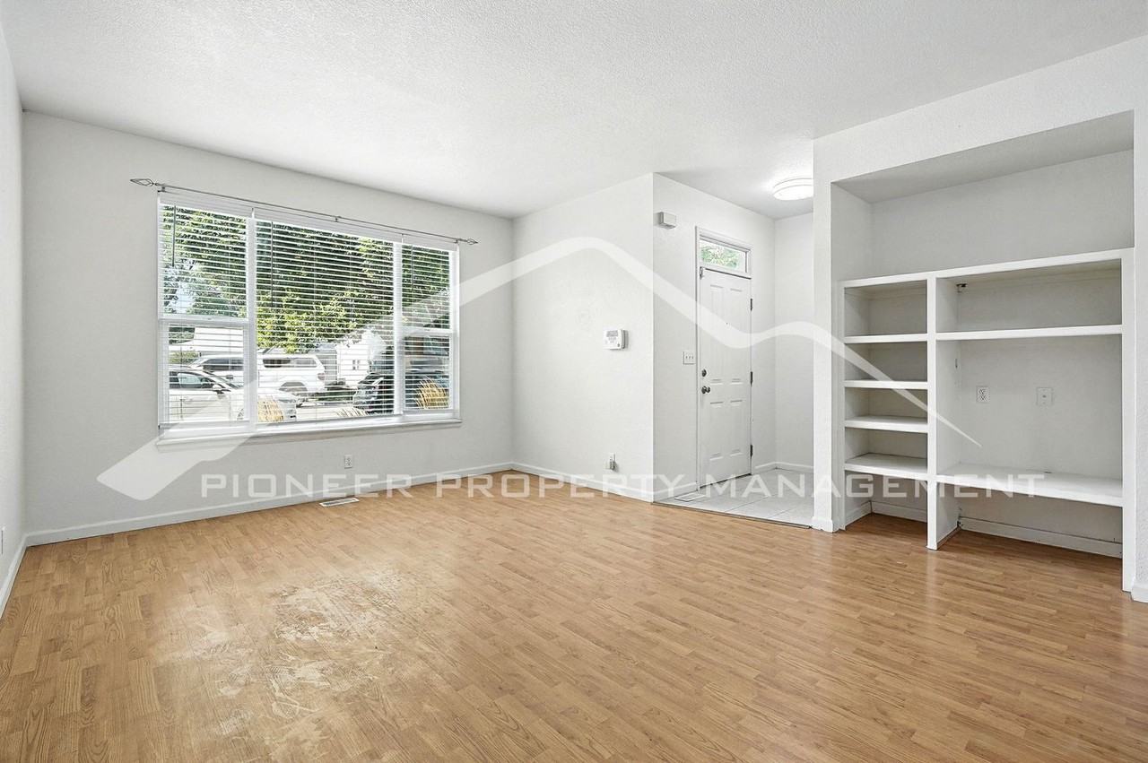 1726 Depew St - Photo 3 of 21