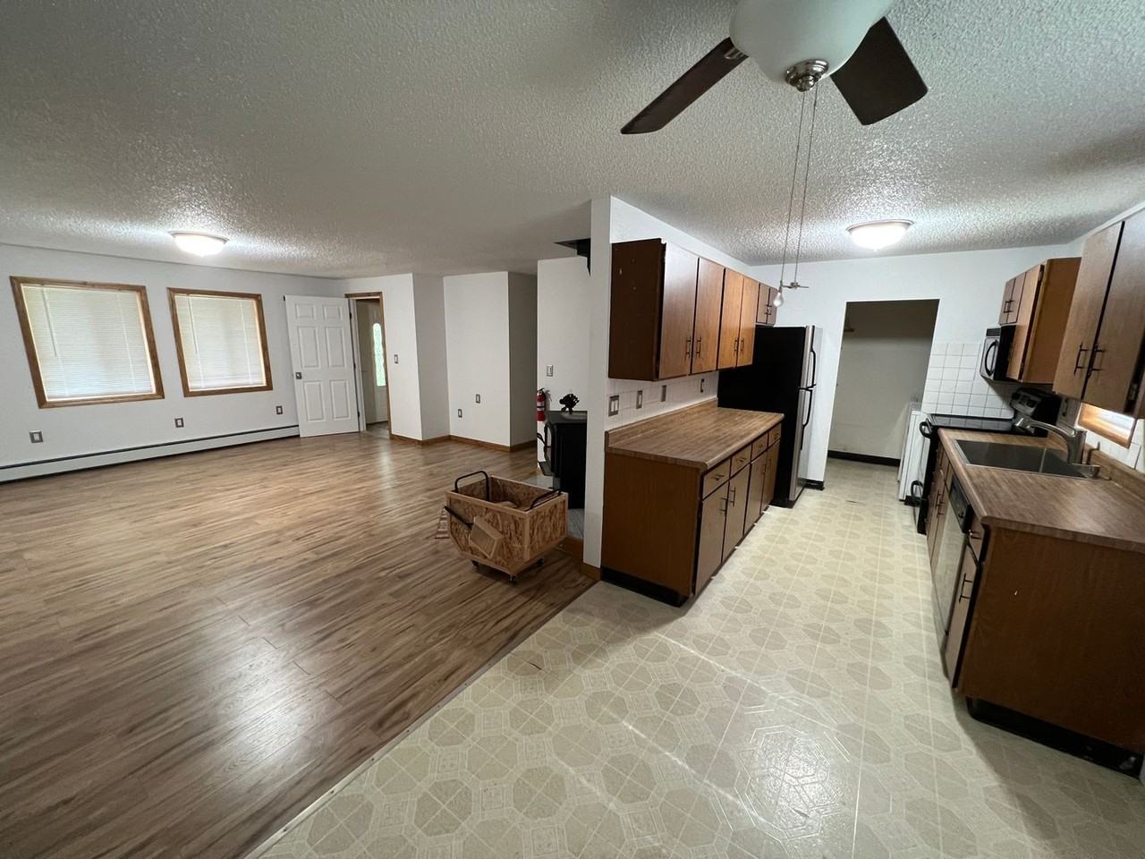 1100 W Turnaround - Photo 2 of 13