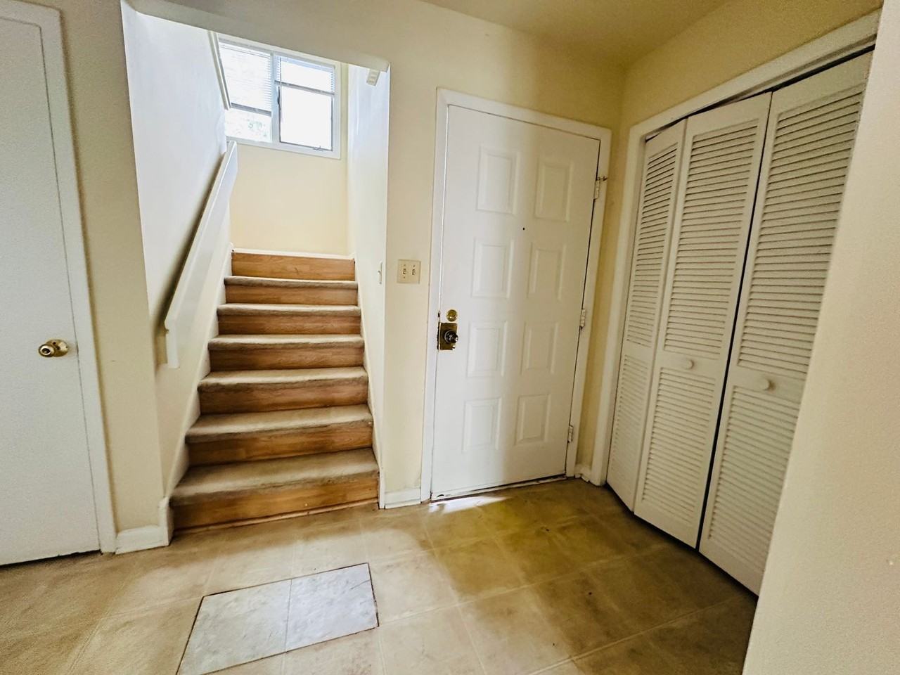 301 Shenandoah Cir - Photo 6 of 25