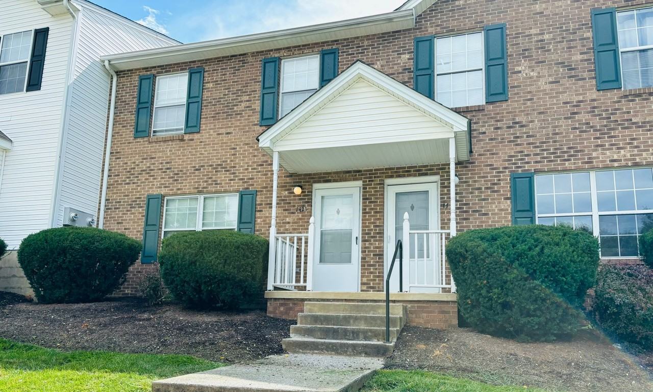 1429 Christine Ct