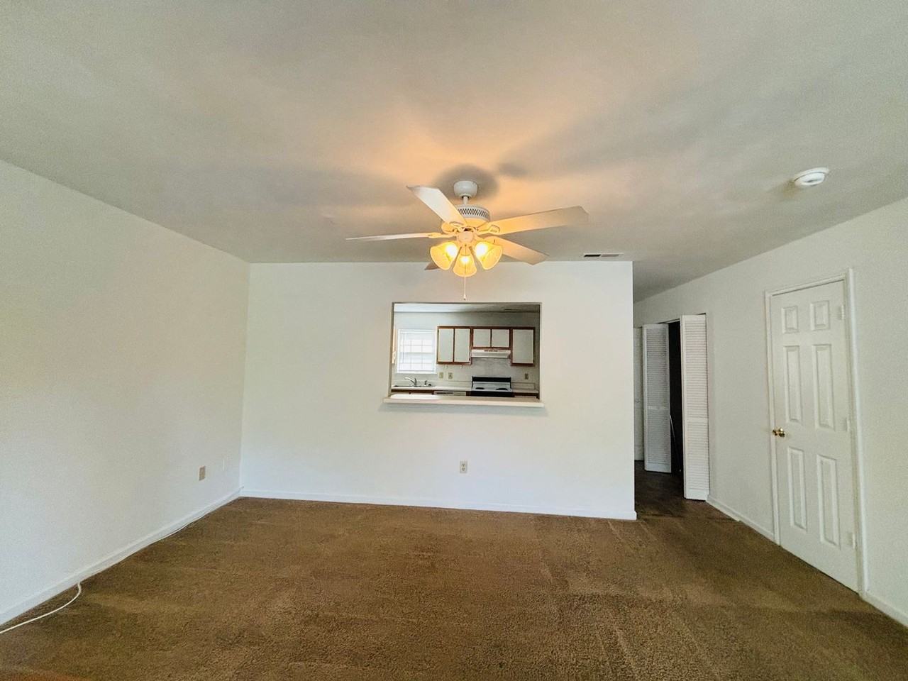 1429 Christine Ct - Photo 7 of 22