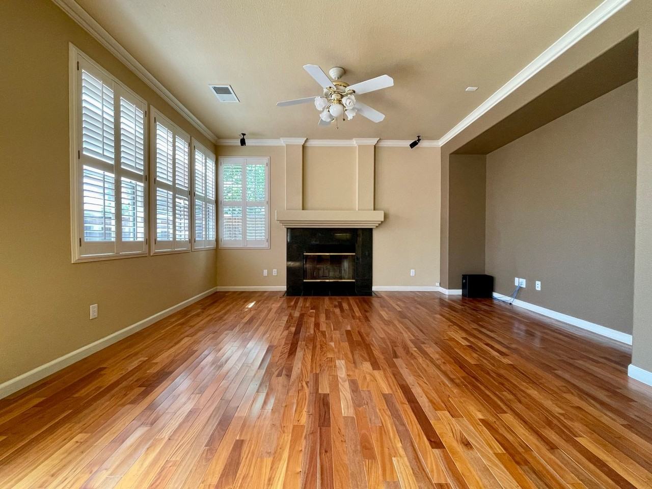 4073 Bouquet Park Ln - Photo 7 of 17