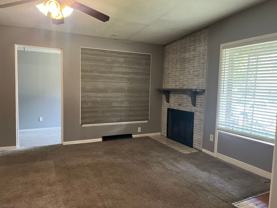 2121 Sw Prairie Rd - Photo 1 of 1