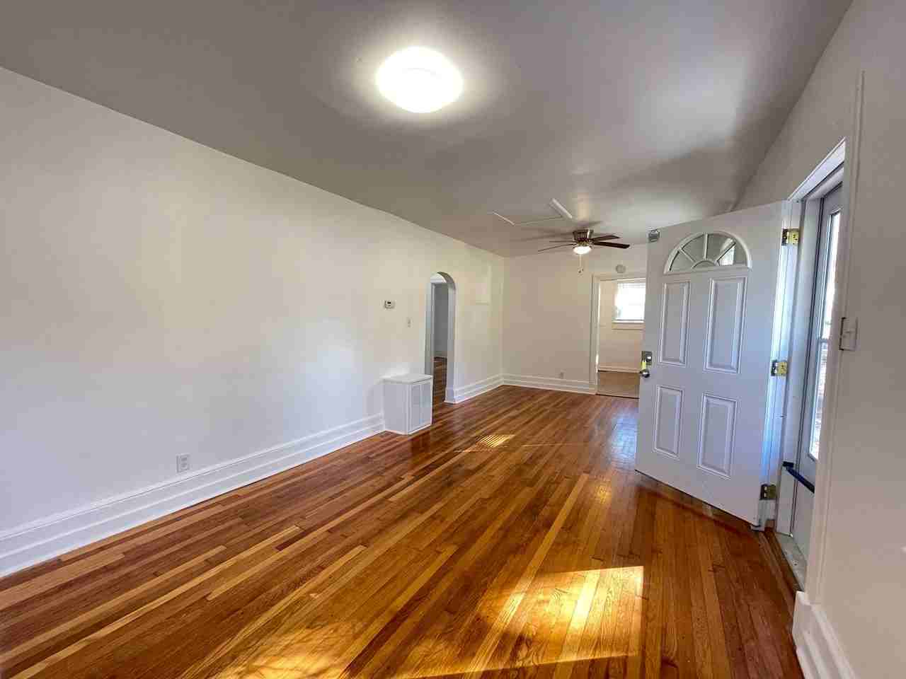 23707 Highway Fifty Eight - Photo 3 of 11