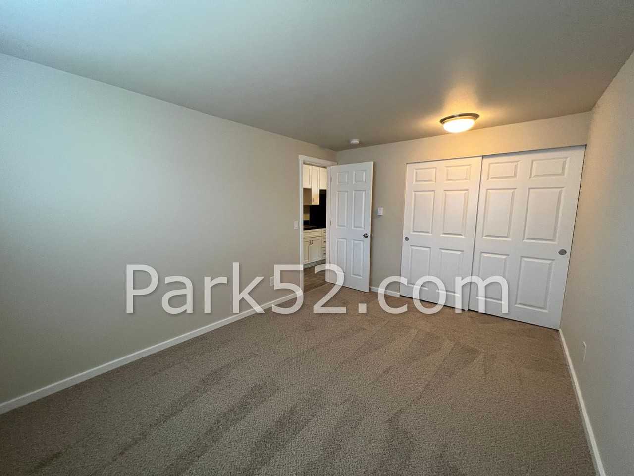 14406 Pacific Ave S #15 - Photo 7 of 9
