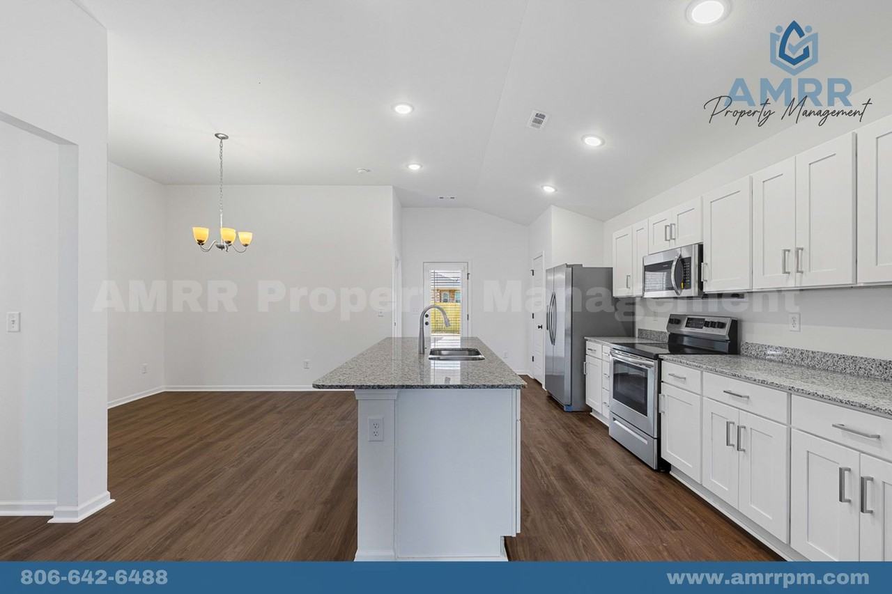 333 E Greystone Sq - Photo 3 of 29