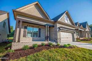 featured image of 10105 Songbird Ln