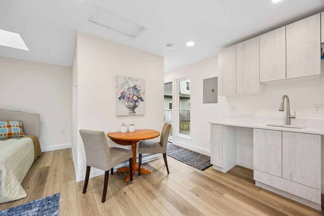742 N 90th St #ADU - Photo 4 of 8