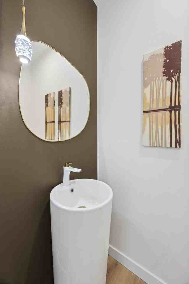 742 N 90th St #ADU - Photo 6 of 8