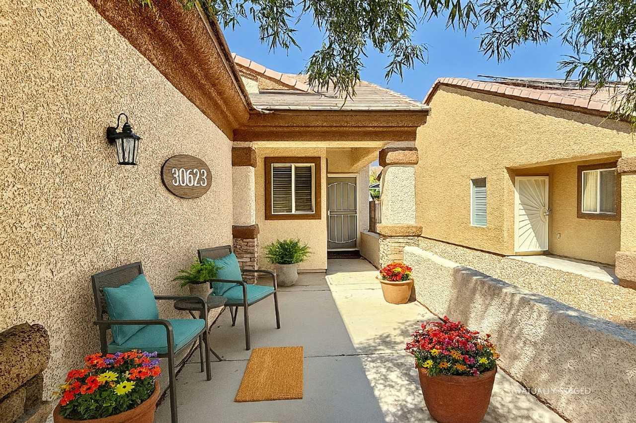 2708 Cheer Pheasant Ave - Photo 3 of 30