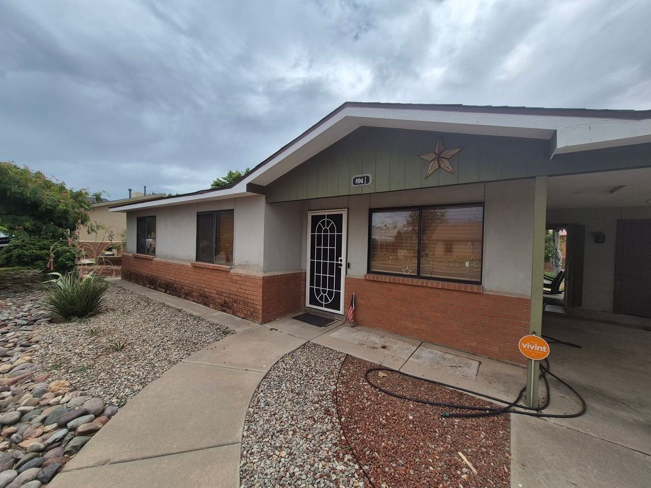 804 1/2 Azelia St - Photo 3 of 24