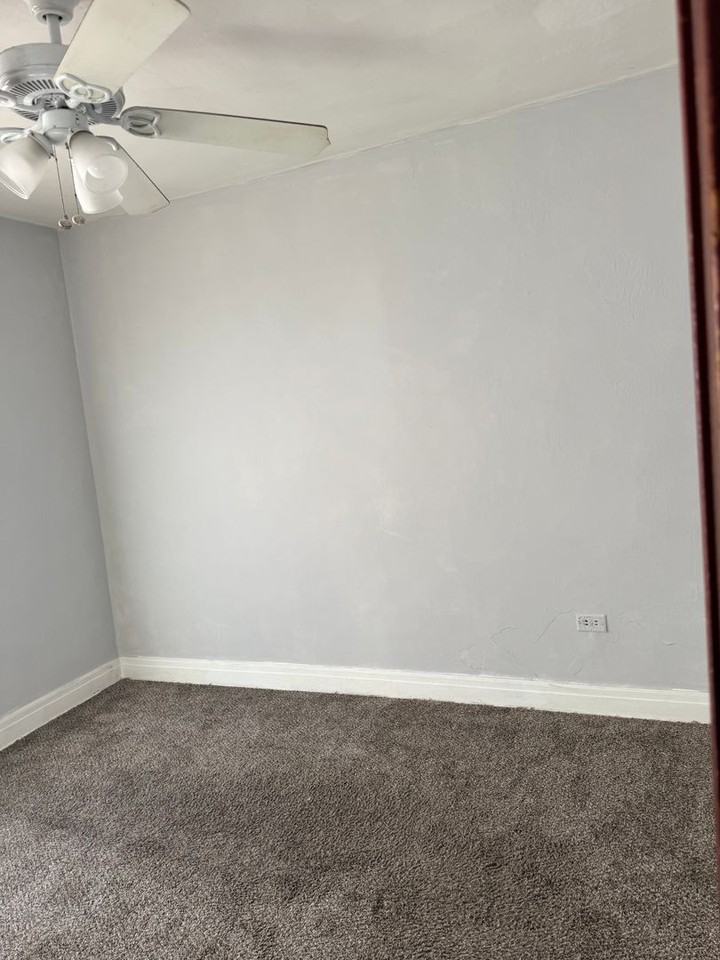 1713 Walnut St 1st Fl - Photo 2 of 16