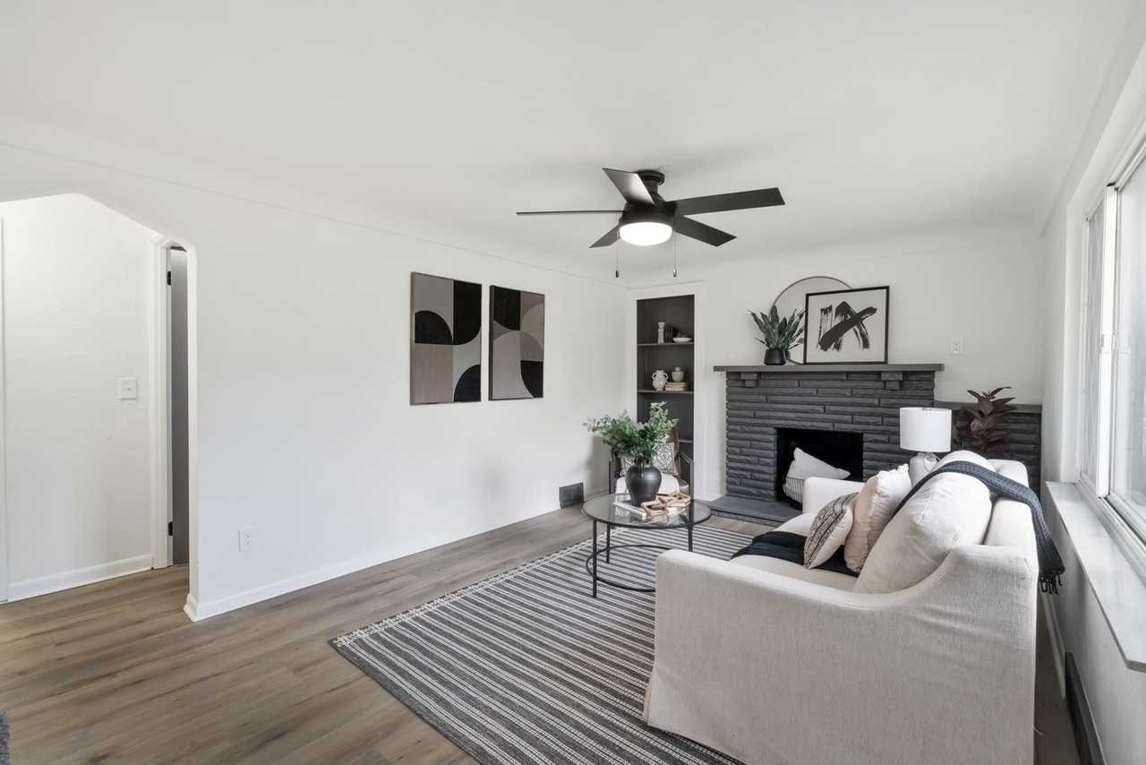 817 State Street - Photo 3 of 29