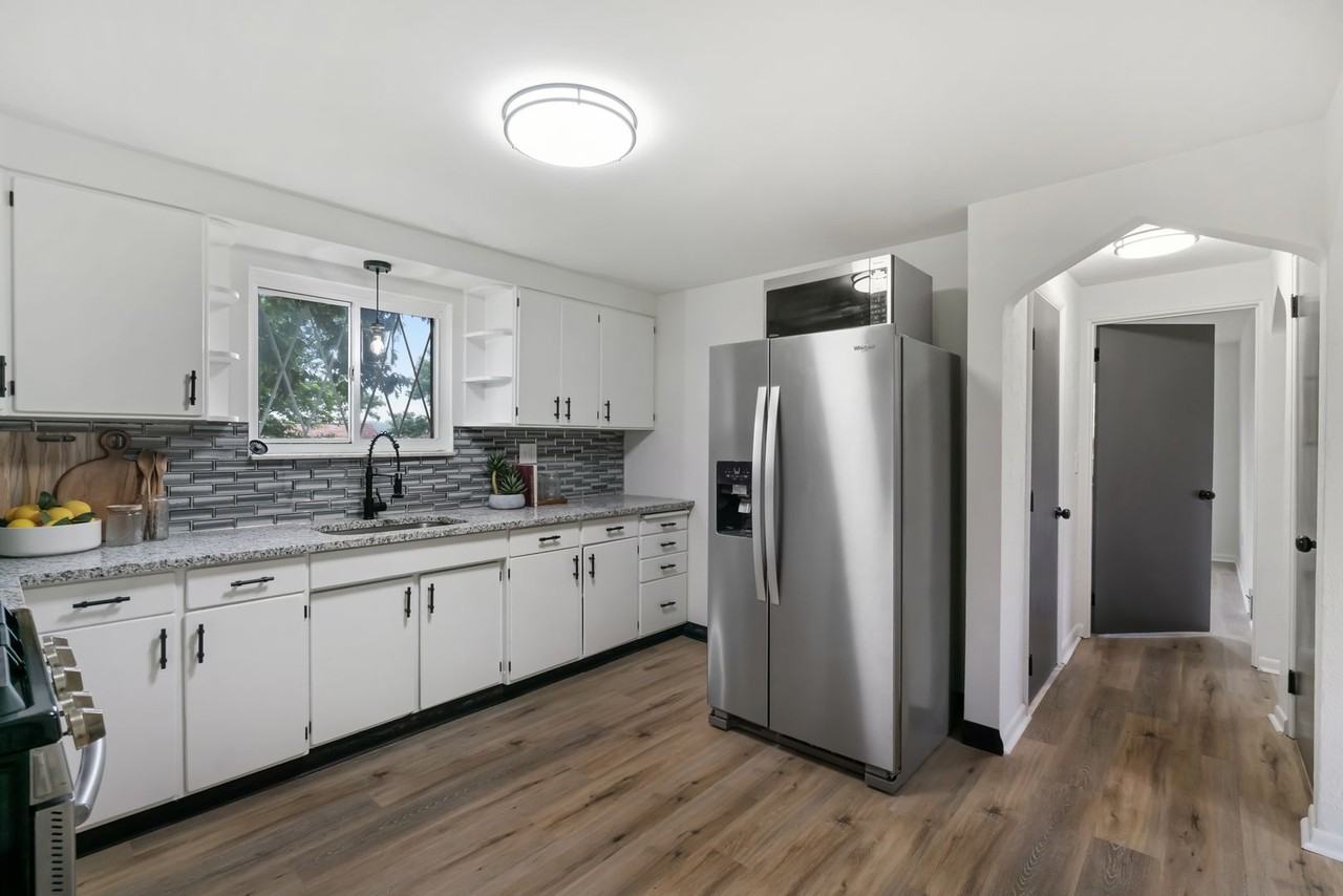 817 State Street - Photo 2 of 29