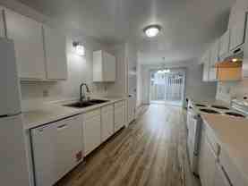 2413B Conger Ave Nw - Photo 1 of 1