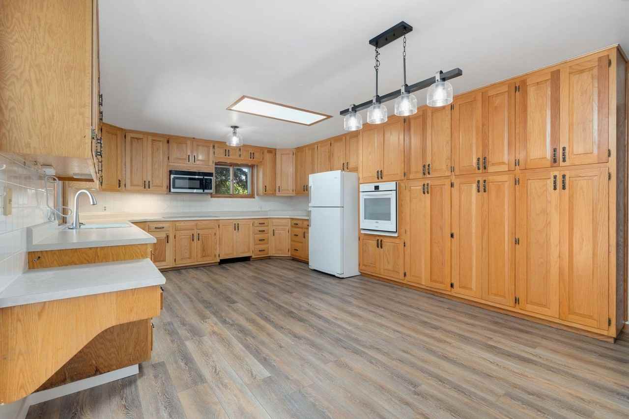 1305 S Lemay Ave - Photo 4 of 14