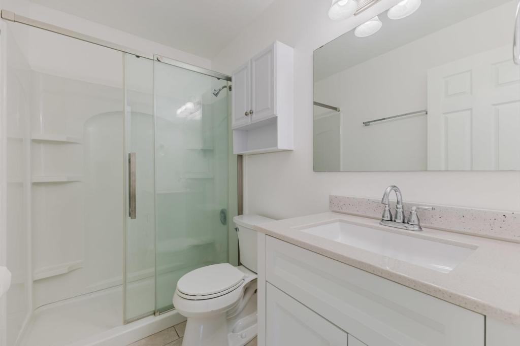 16599 Davis Rd - Photo 6 of 31