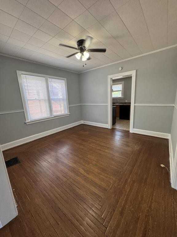 4214 Greenlee Ave - Photo 3 of 8