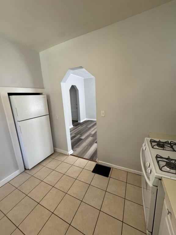 4417 Kemper Ave - Photo 3 of 10