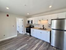 37 Cottage St Unit B - Photo 1 of 1