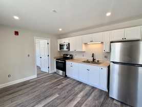 37 Cottage St Unit B - Photo 1 of 1