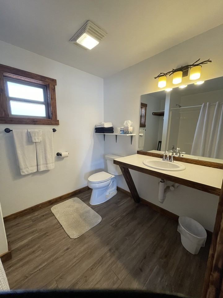 325 S Main St #2 - Photo 3 of 5