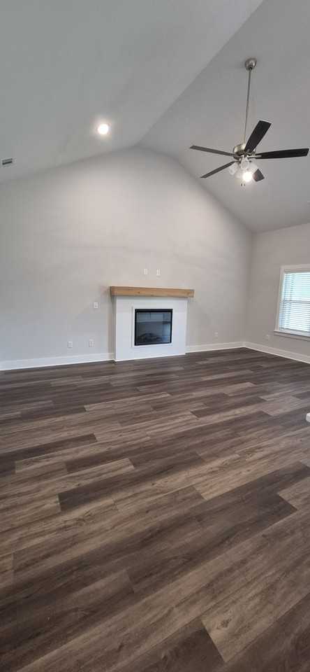 2416 Laurens St - Photo 5 of 13