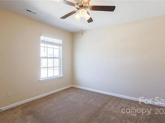 602 Bloomover St - Photo 5 of 10