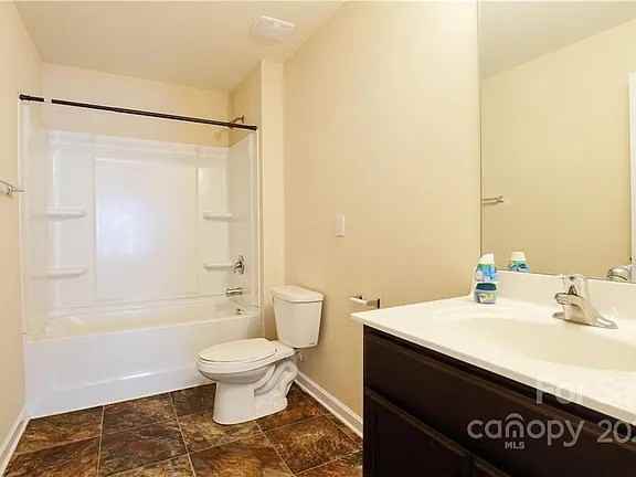 602 Bloomover St - Photo 6 of 10